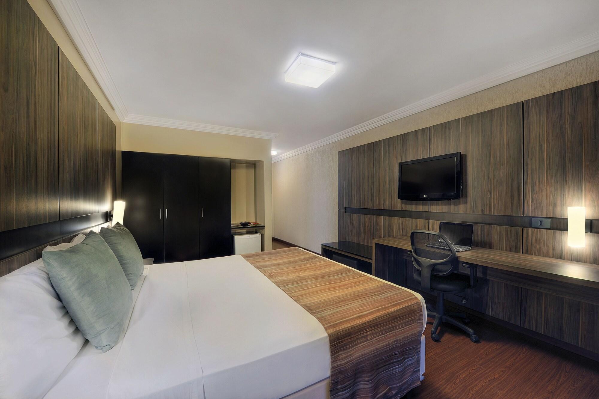 Hotel Deville Express Cascavel Cascavel  Esterno foto