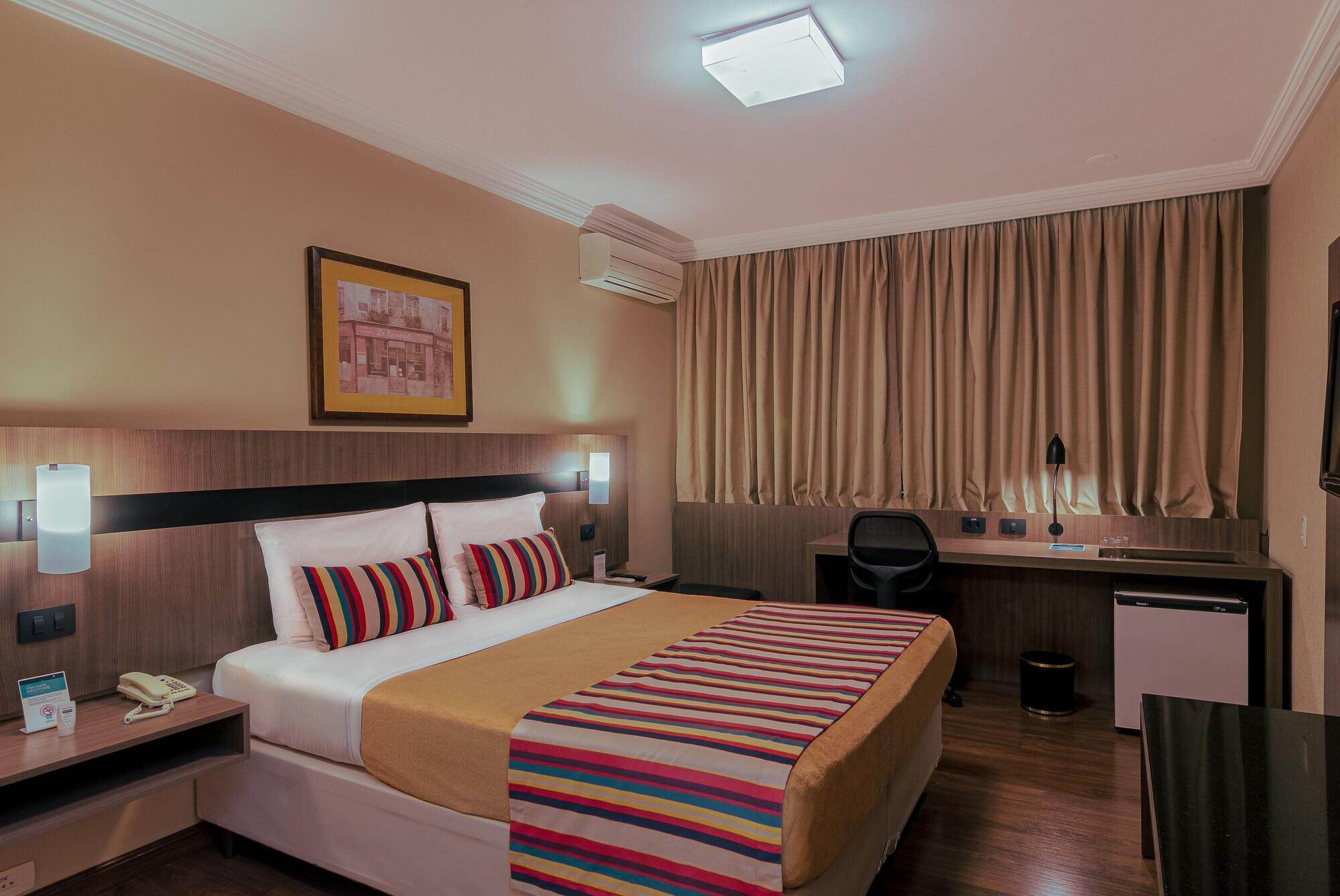 Hotel Deville Express Cascavel Cascavel  Esterno foto