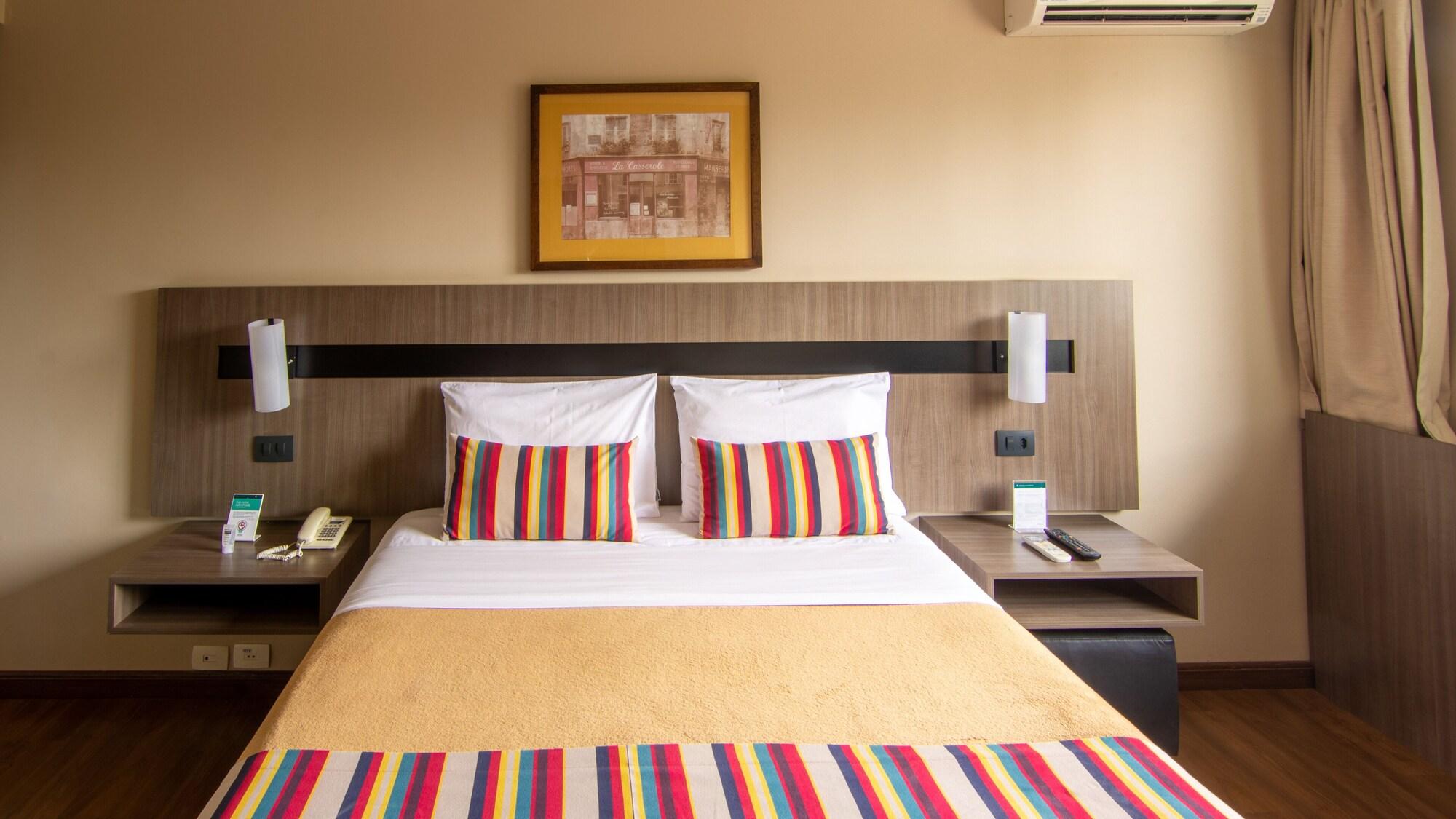 Hotel Deville Express Cascavel Cascavel  Esterno foto