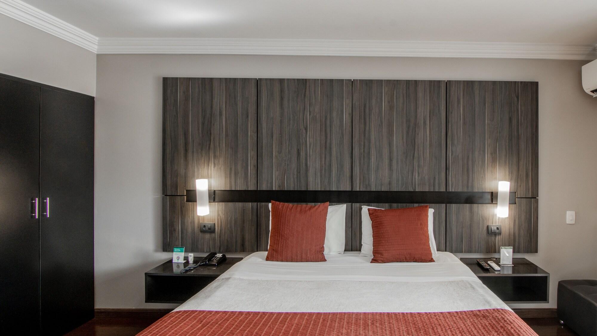 Hotel Deville Express Cascavel Cascavel  Esterno foto