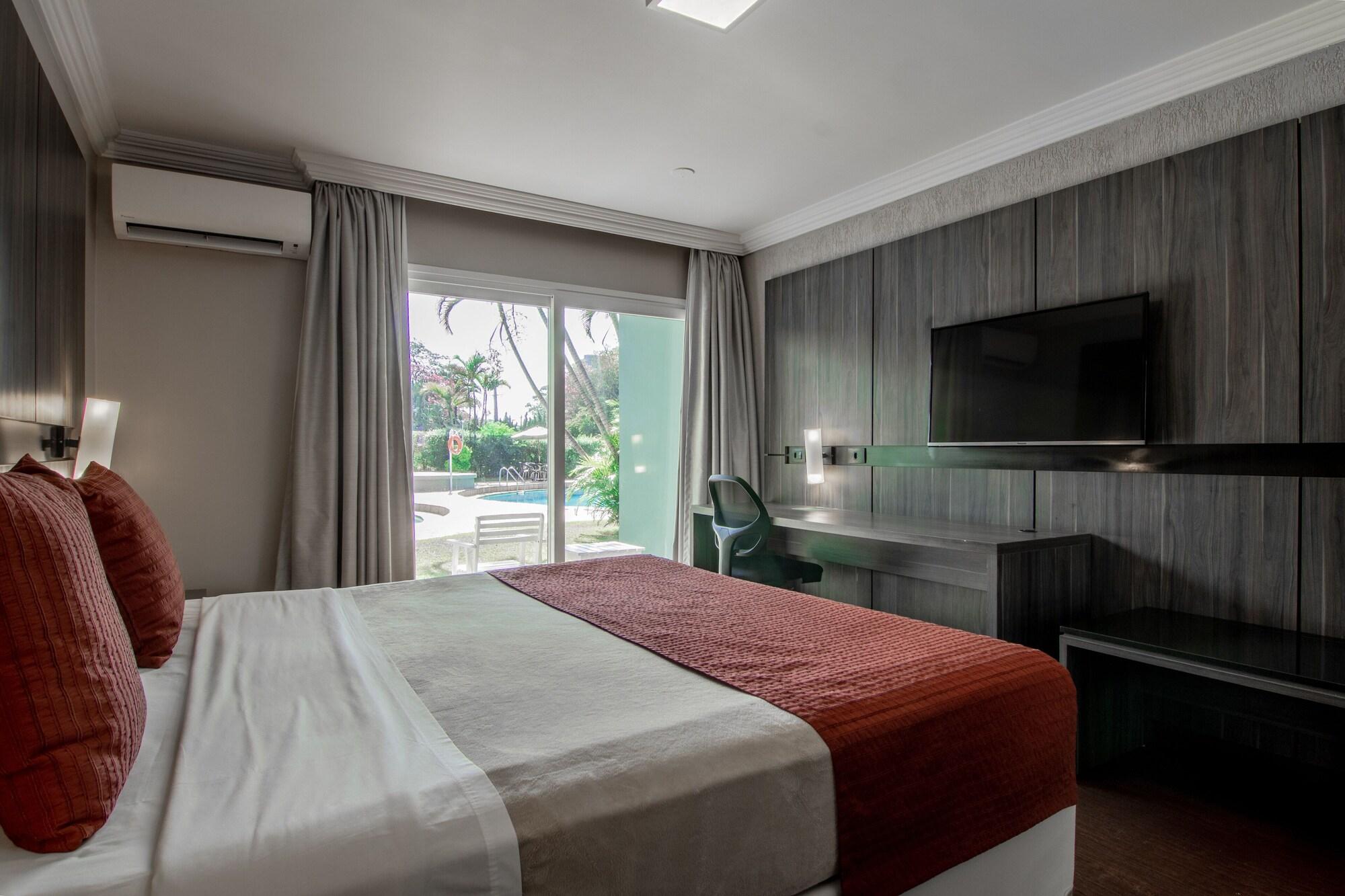 Hotel Deville Express Cascavel Cascavel  Esterno foto