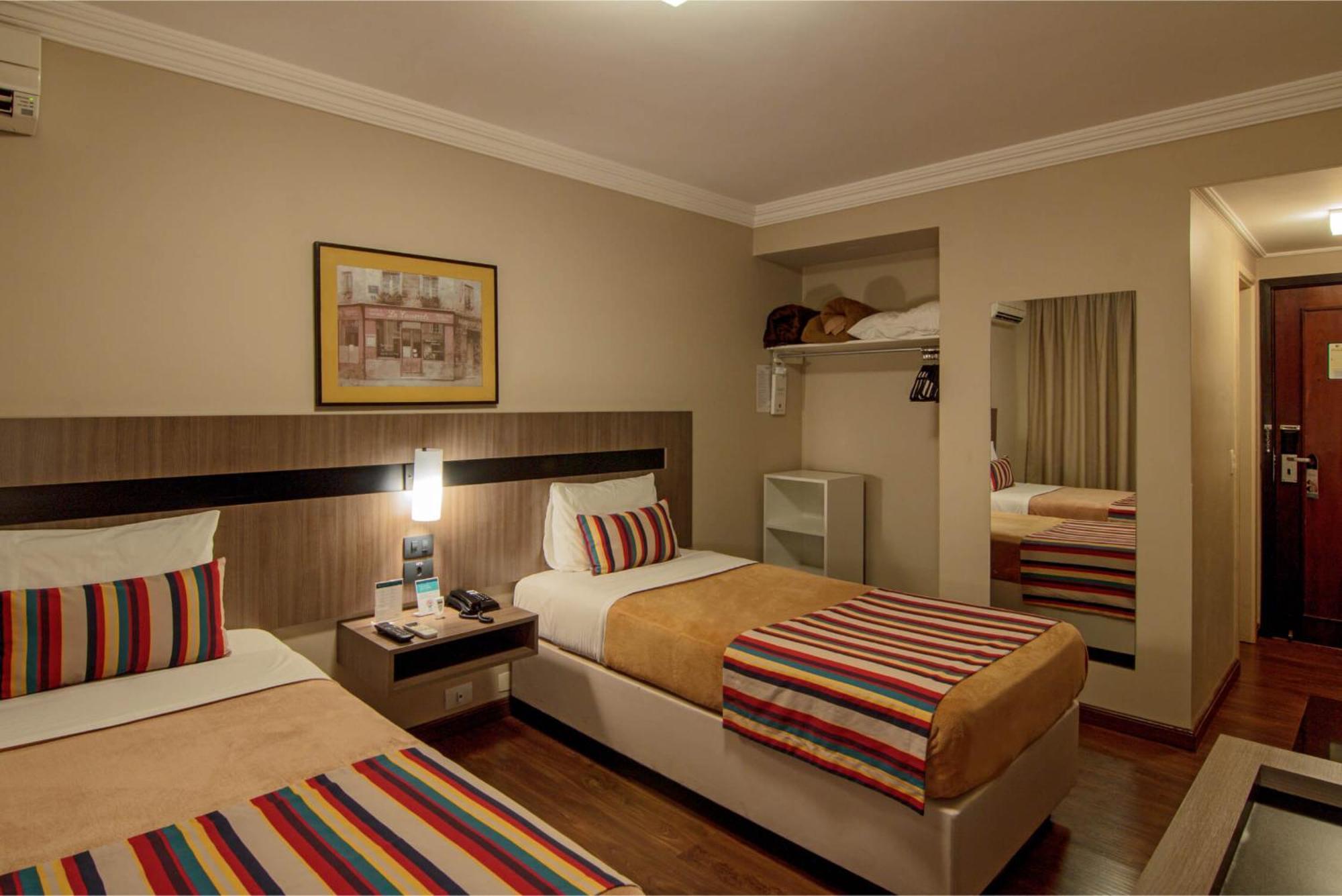 Hotel Deville Express Cascavel Cascavel  Esterno foto