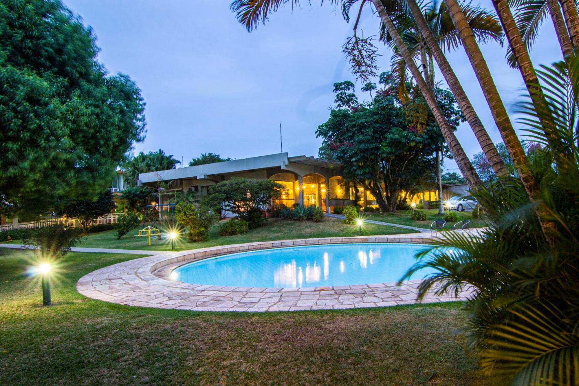 Hotel Deville Express Cascavel Cascavel  Esterno foto