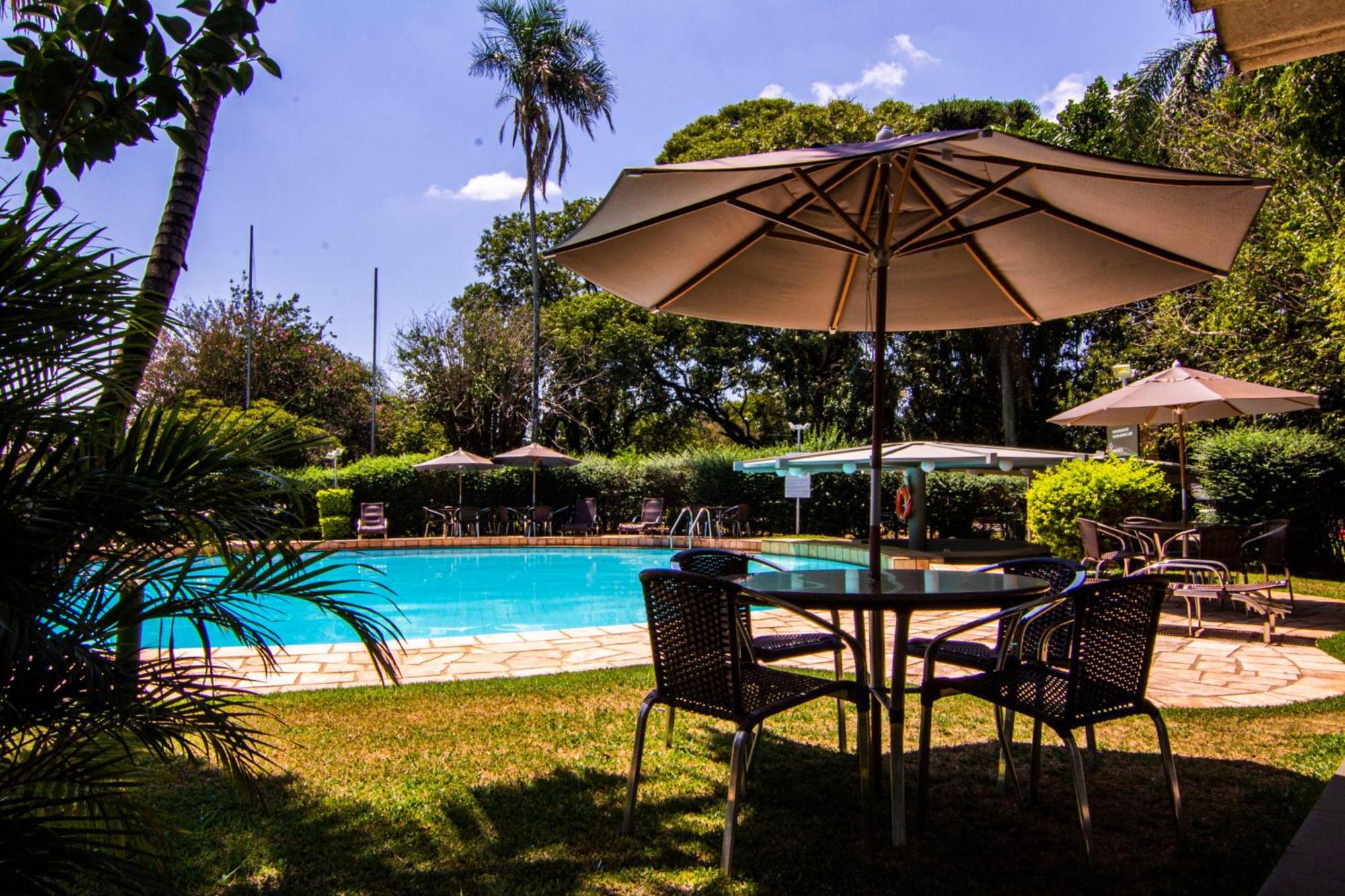 Hotel Deville Express Cascavel Cascavel  Esterno foto